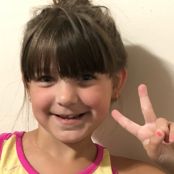 Meet your Posher, Michelle - Picture 2 of 2